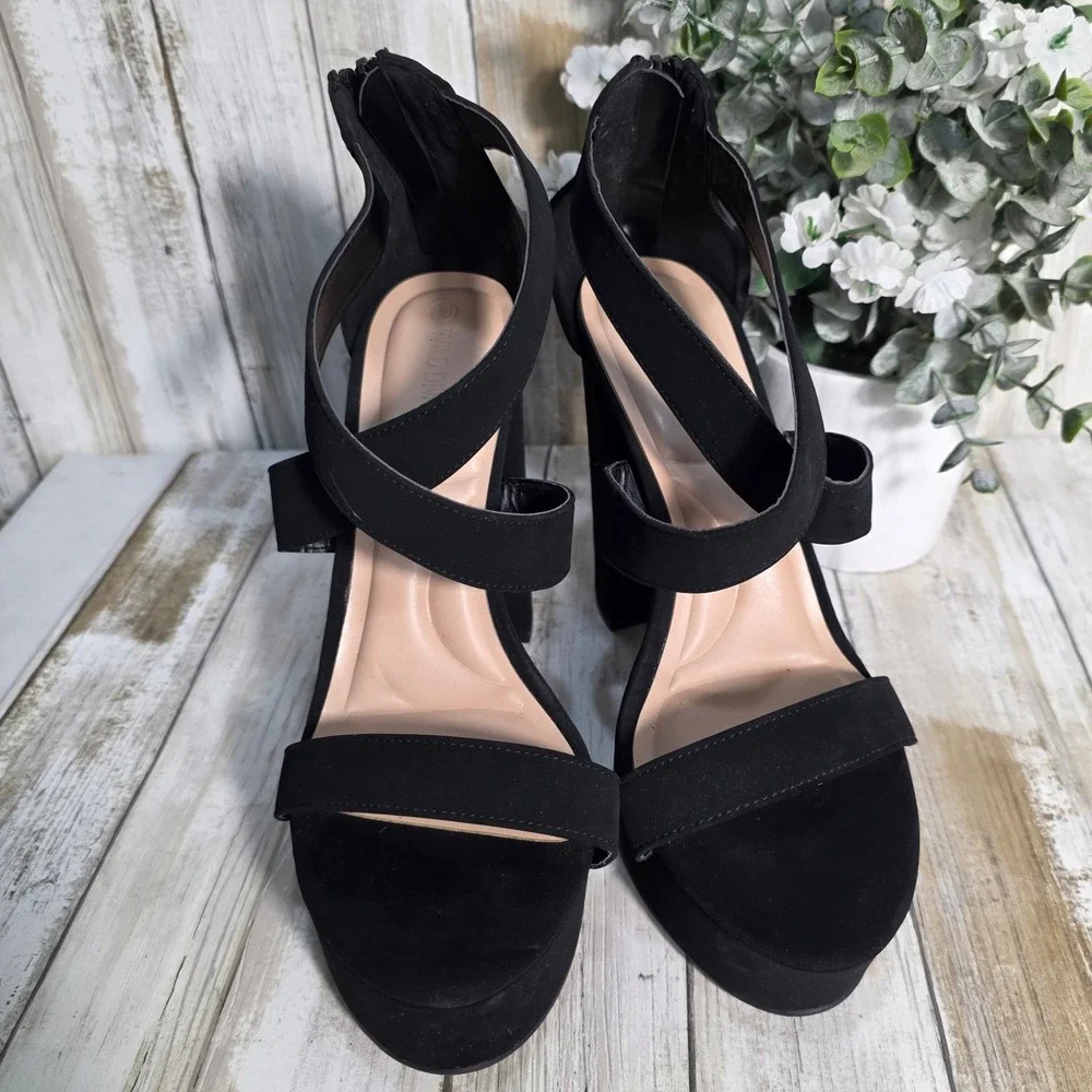 Wild Diva Lounge Black Faux Suede Platform Block Heel Sandals Womens 10 Back Zip